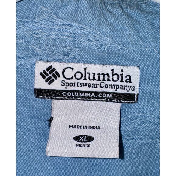 Columbia Blue Short Sleeve Shirt Button w/ All Over Textured Whale Print Mens XL - Picture 3 of 13